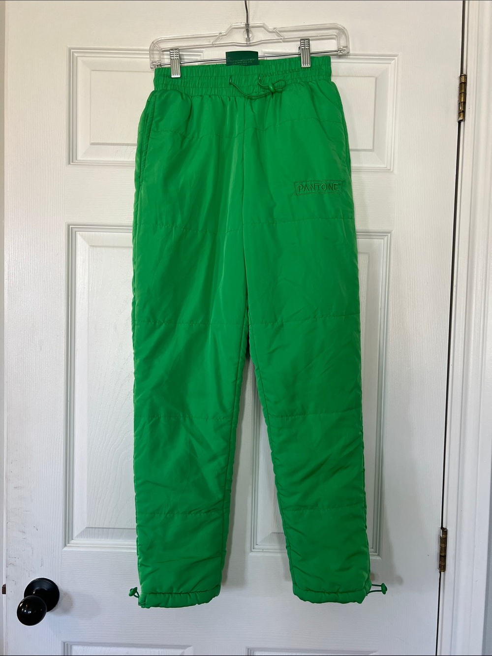 Pantone Women's Emerald Green Quilted Jogger Pants